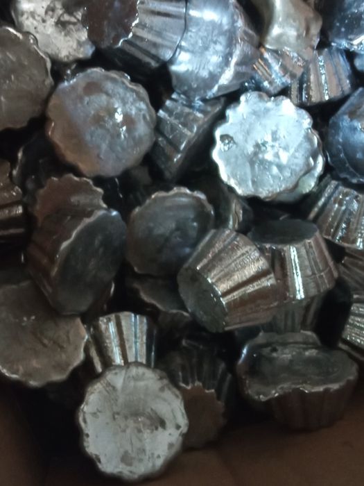 Коргасын чистый  свинец .