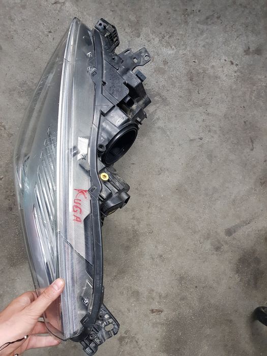 Far xenon stanga ford kuga 2 ,2017,2018,2019,2020
