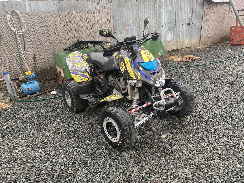 Quad can am bombardier sau schimb cu auto 4x4