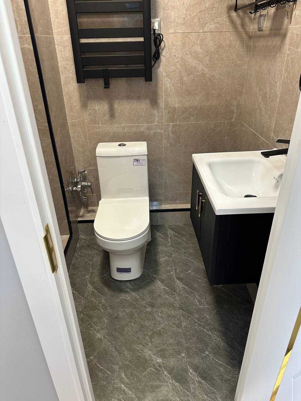 Продаётся квартира в районе Янги хаёт,  ул. Навруз, 26 дом, 1/2-комн.