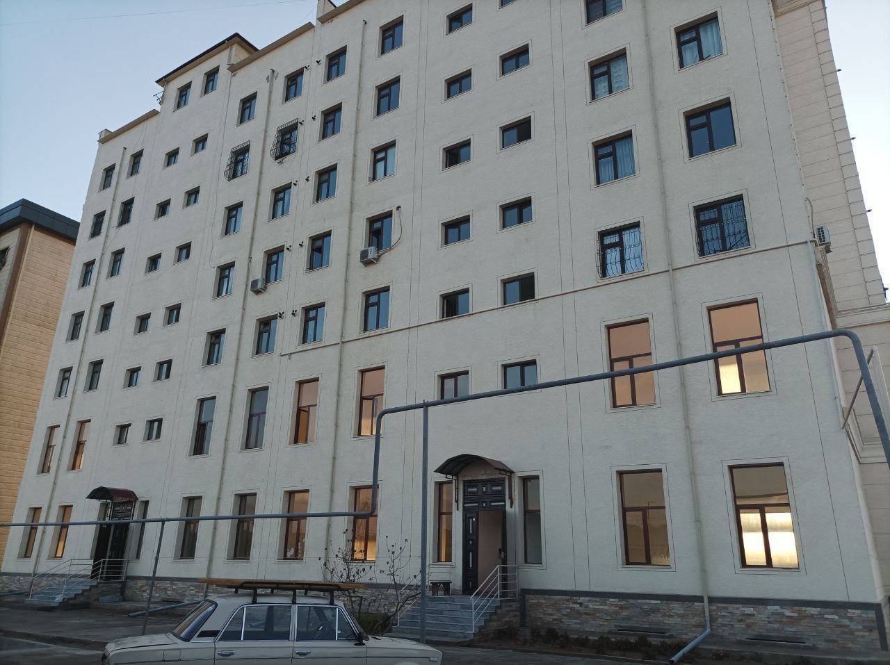 Nurafshonda 3 xonali kvartira ijaraga beriladi