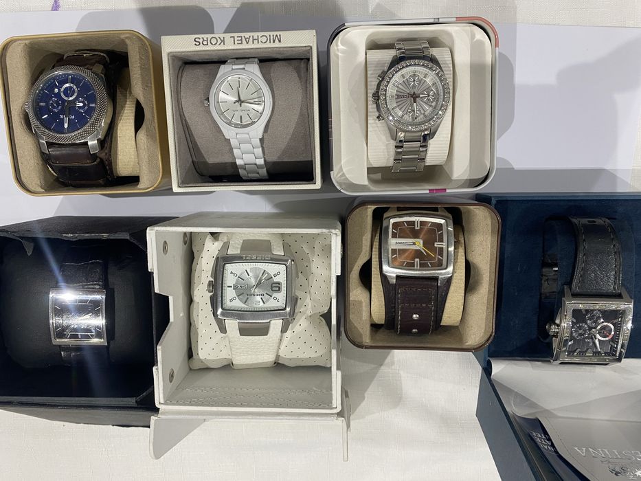 Ceasuri(pachet 7buc) Fossil,Michael Kors, Police1200 lei toate