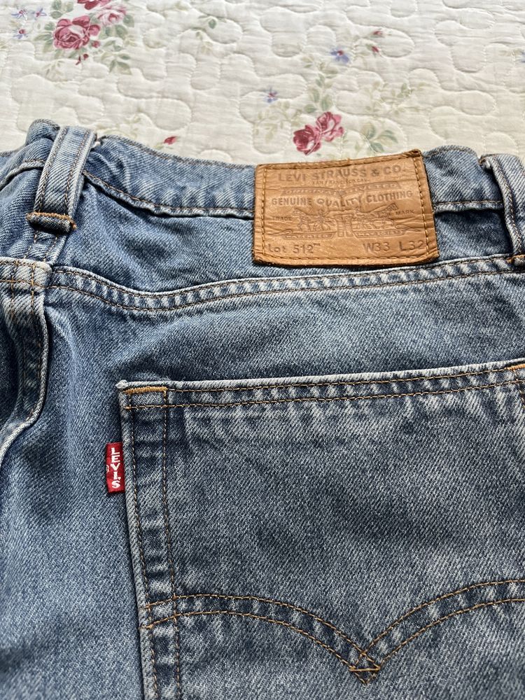 Blugi Levi Strauss