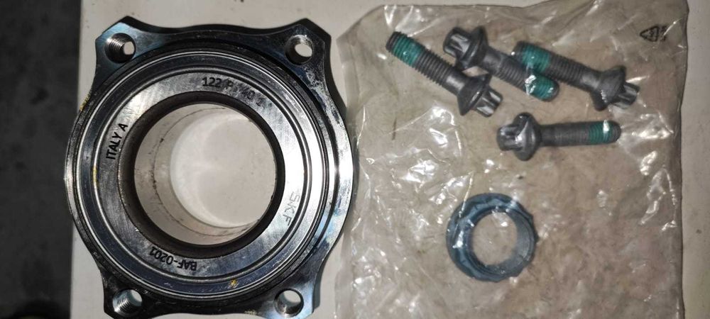 Set rulment roata VKBA 6566 MERCEDES BENZ