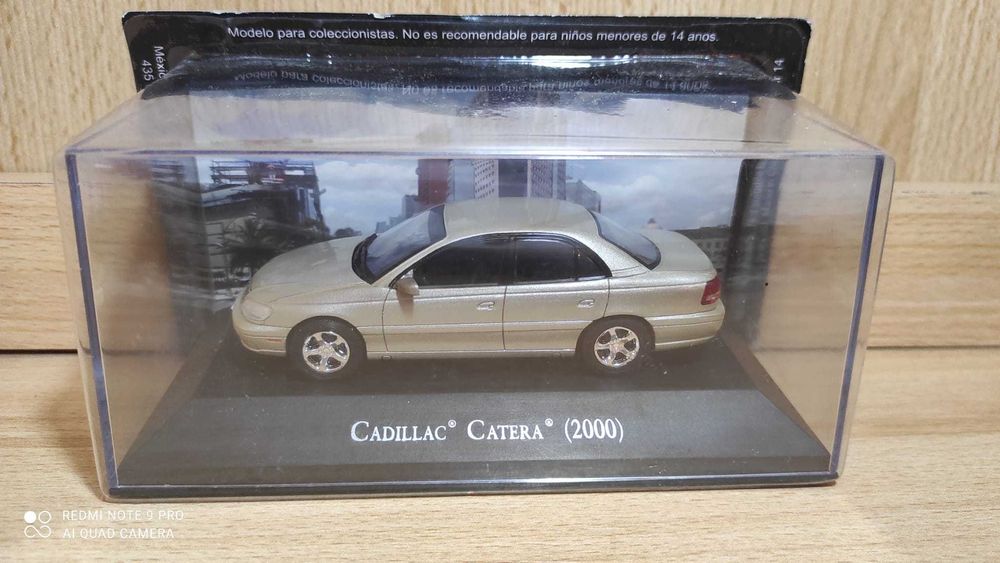 Cadillac Catera 2000 Model Macheta Auto 1/43