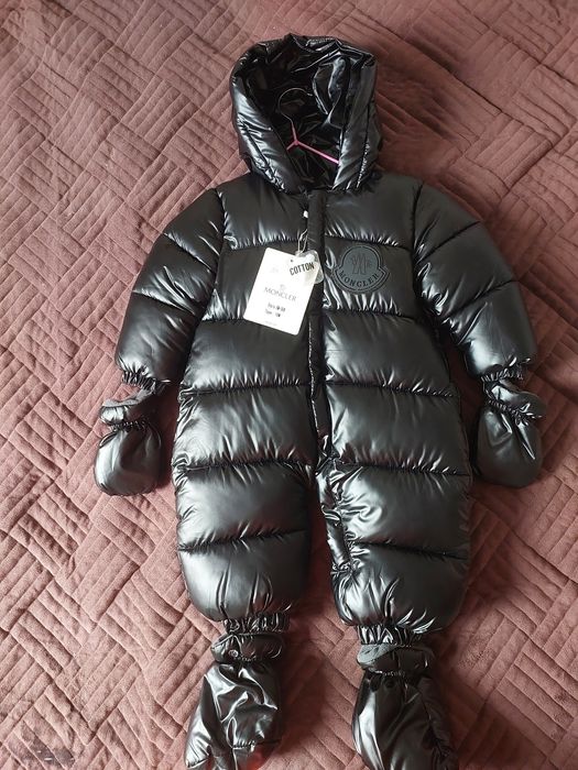 Продам новый зимний комбинезон