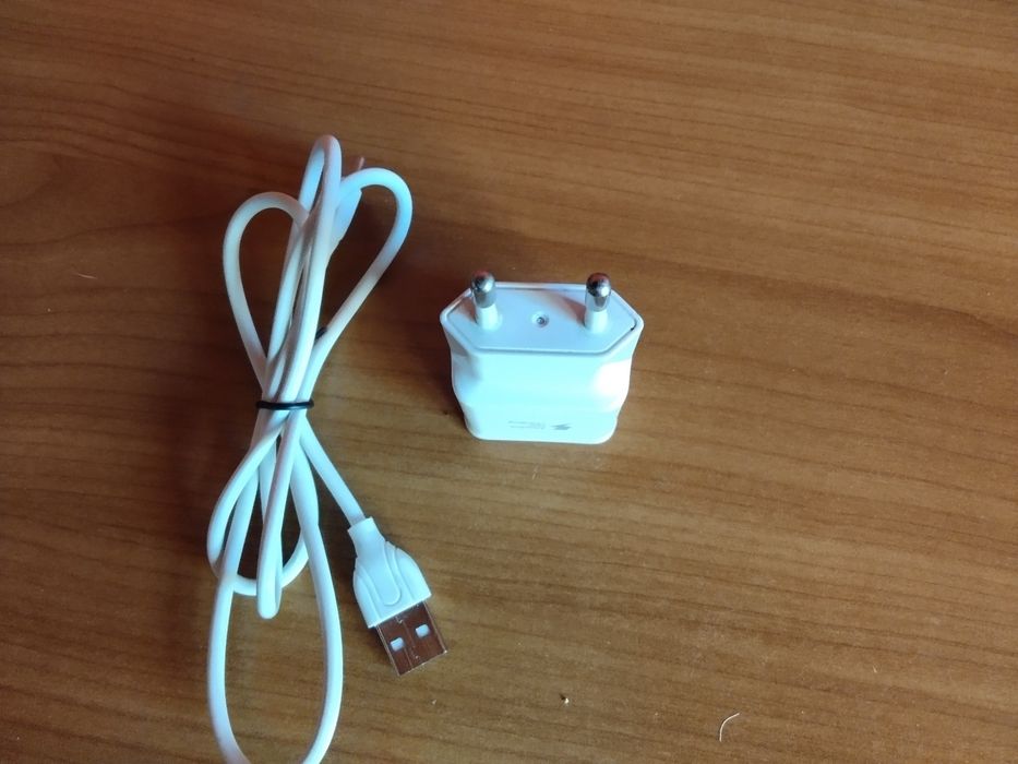 оригинално  супер бързо зарядно за всички видове модели смартелефони