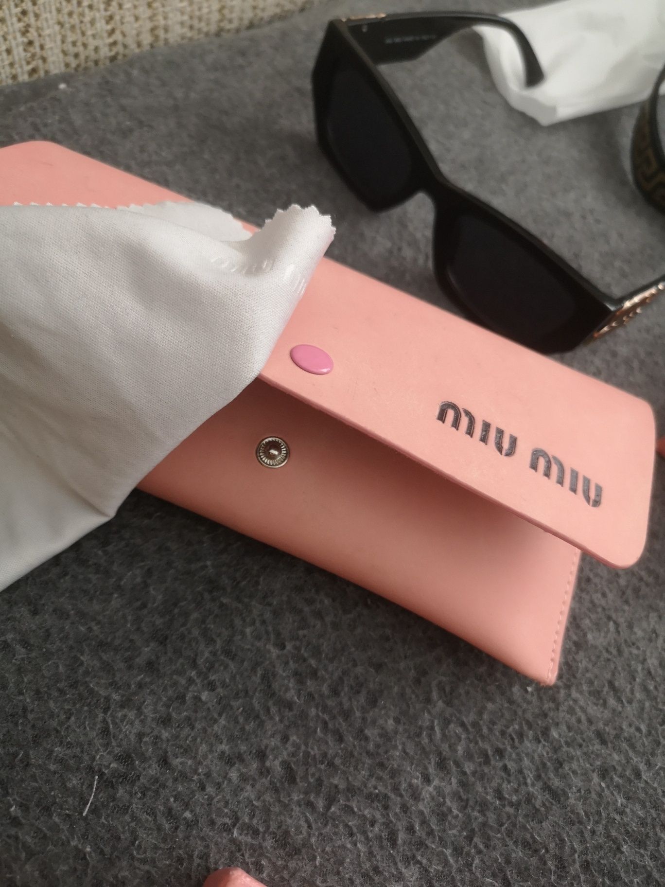 Miu miu слънчеви очила