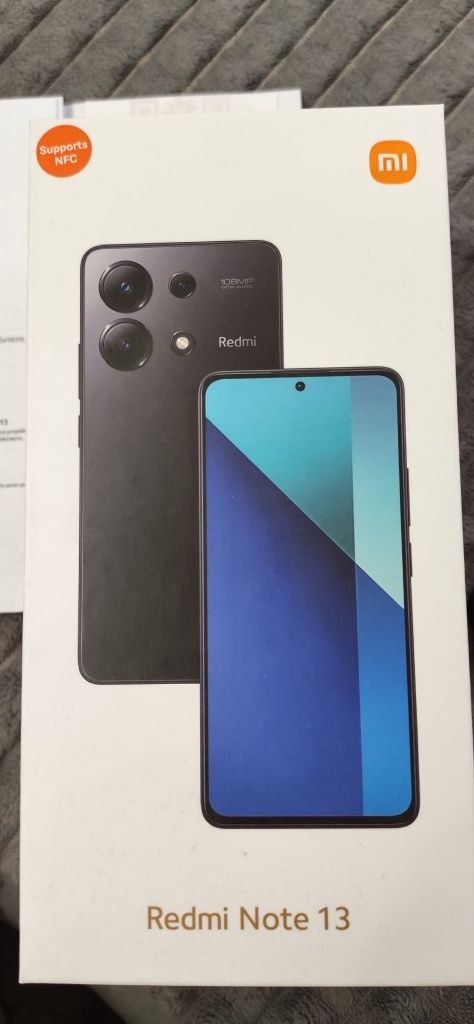 Redmi Note 13 изключително запазен, с гаранция до февруари 2026год.
