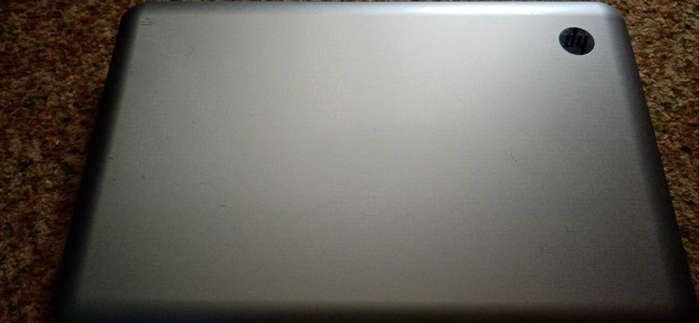 Продавам лаптоп hp.dv