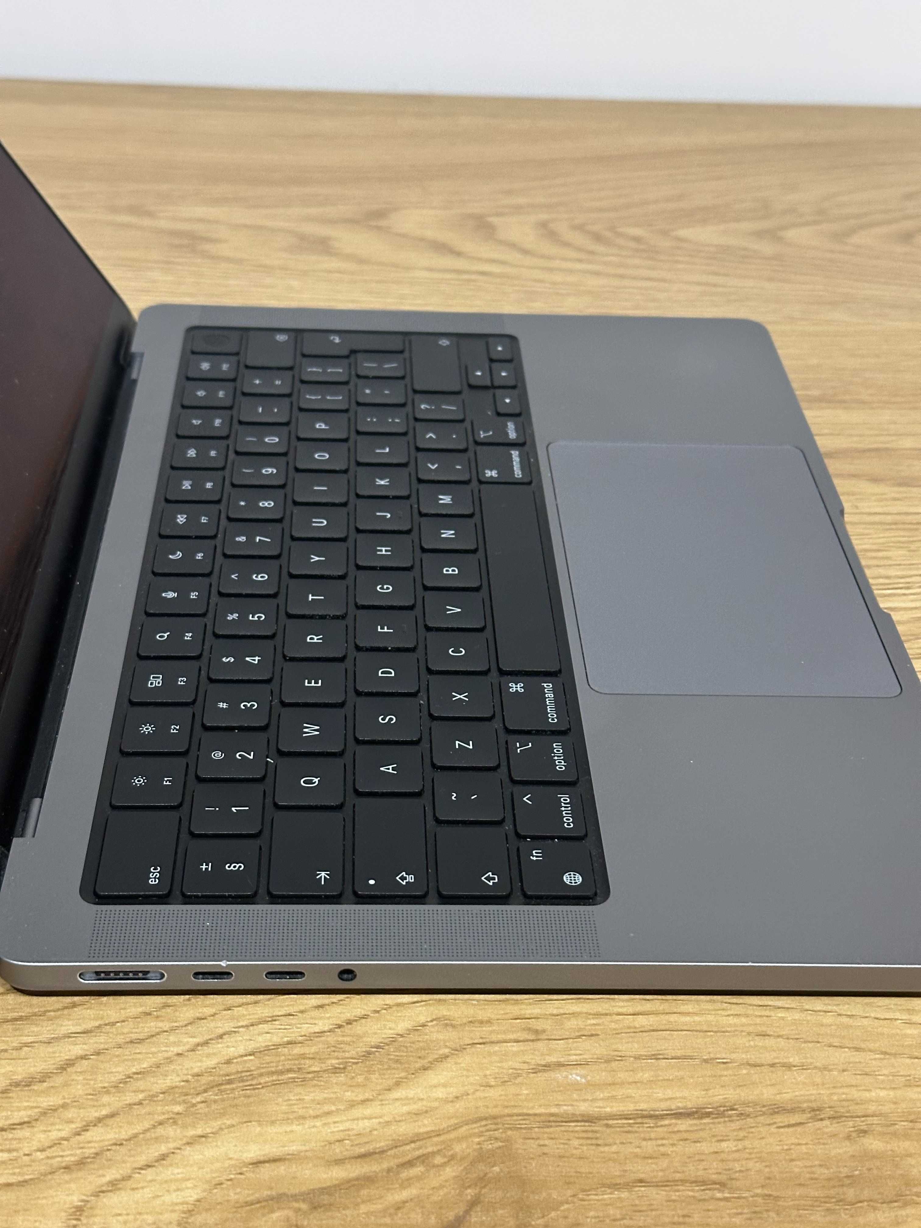 Macbook pro 14 M1 pro 16GB / 512GB