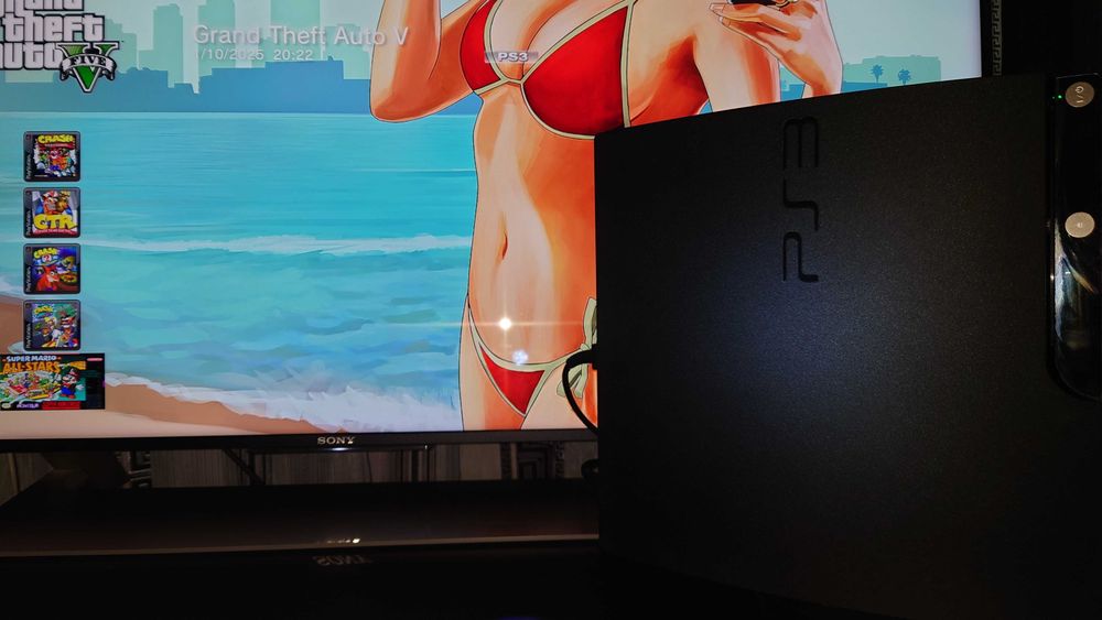 Sony Playstation 3 Slim с много игри и 2 джойстика