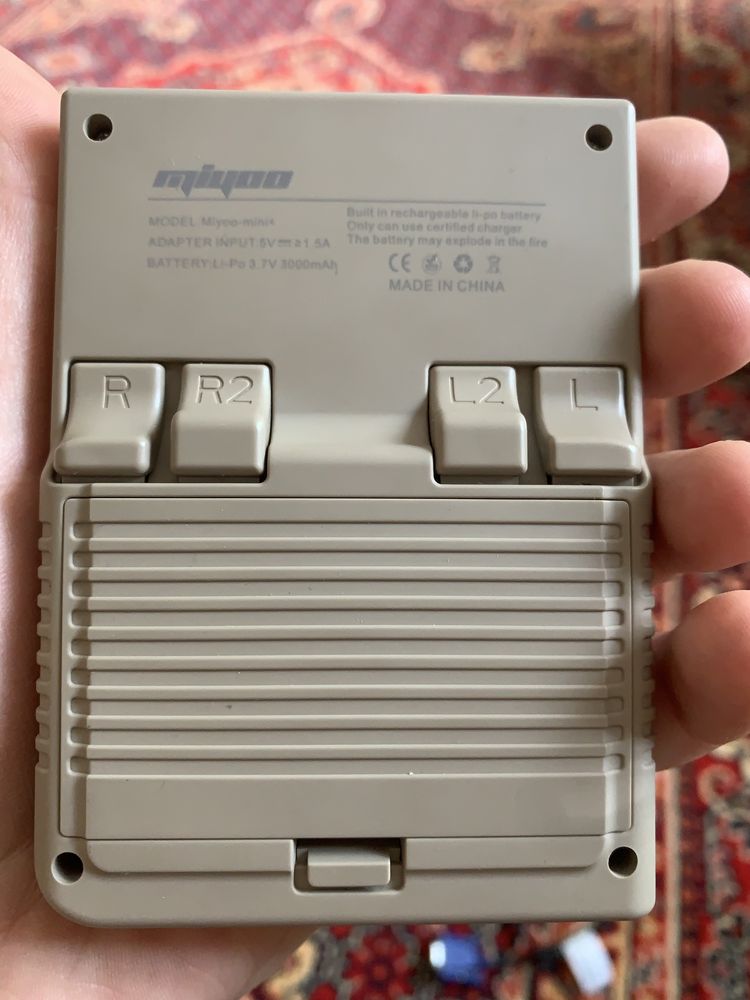 Продам игровую консоль