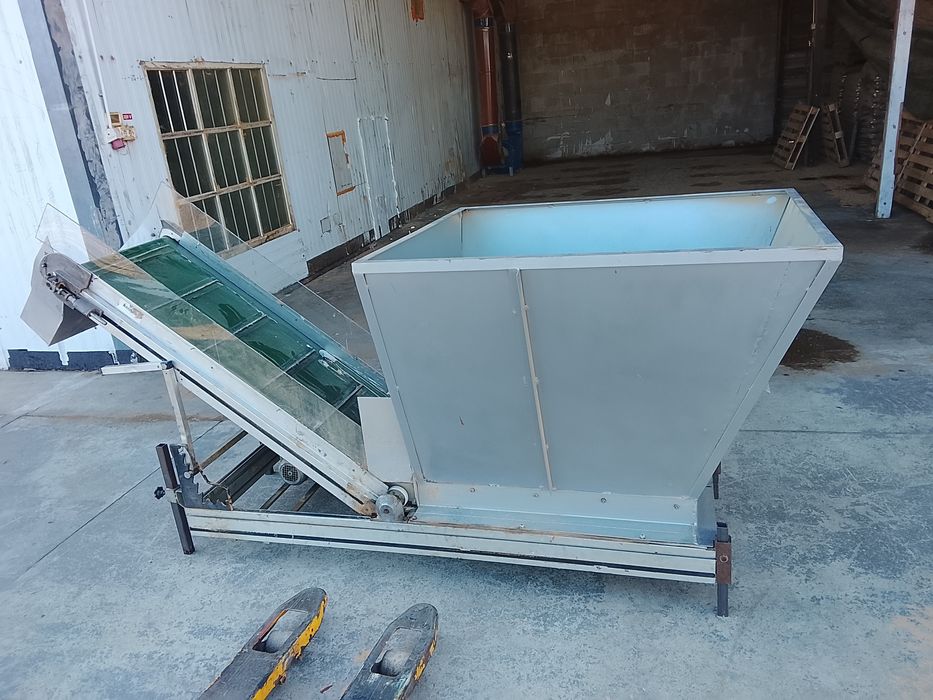 Banda transportoare cu buncăr receptie