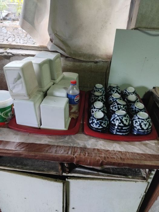 Стол стул сотувда ишлатилган.