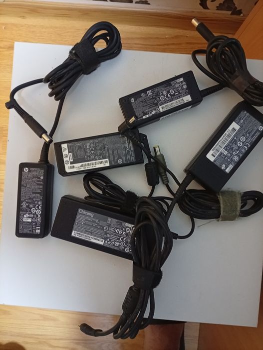 Încărcătoare leptopuri Lenovo Acer asus HP Toshiba etc.
