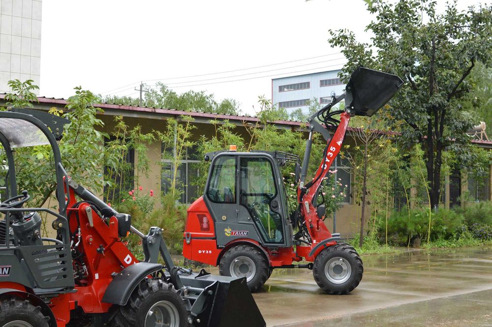 MIni Încărcător frontal articulat NOU DY35, motor Kubota
