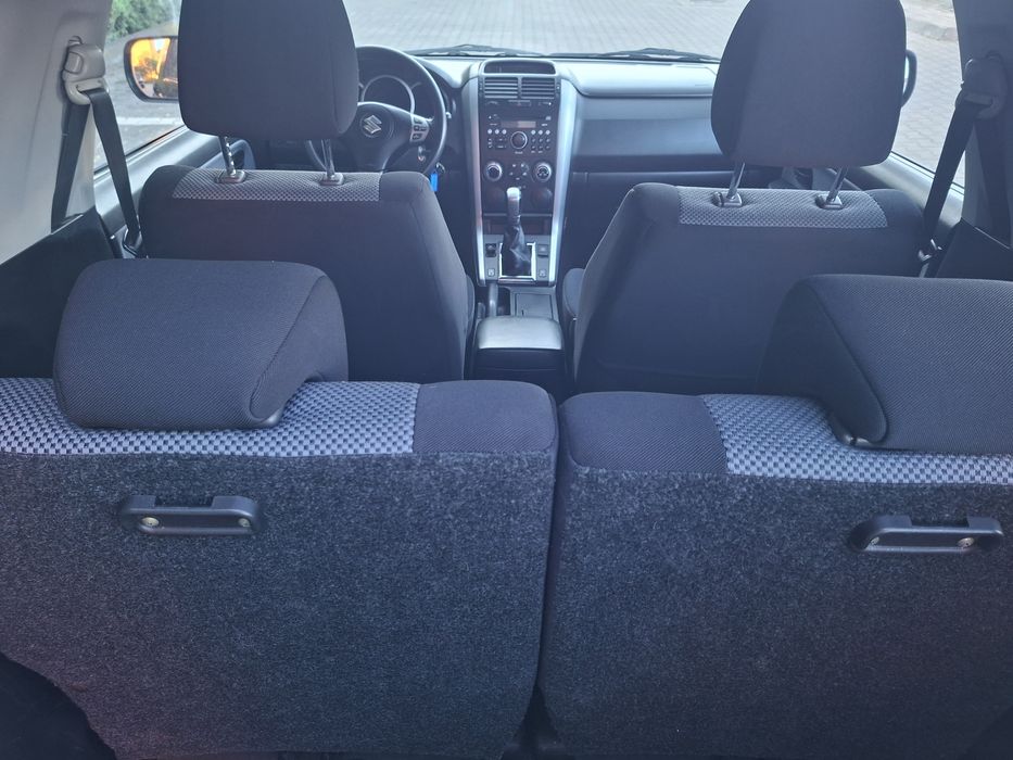 Vând Suzuki Grand Vitara 1.6 Benzină 4x4