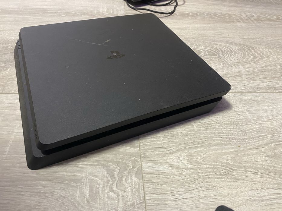 PlayStation 4- piese