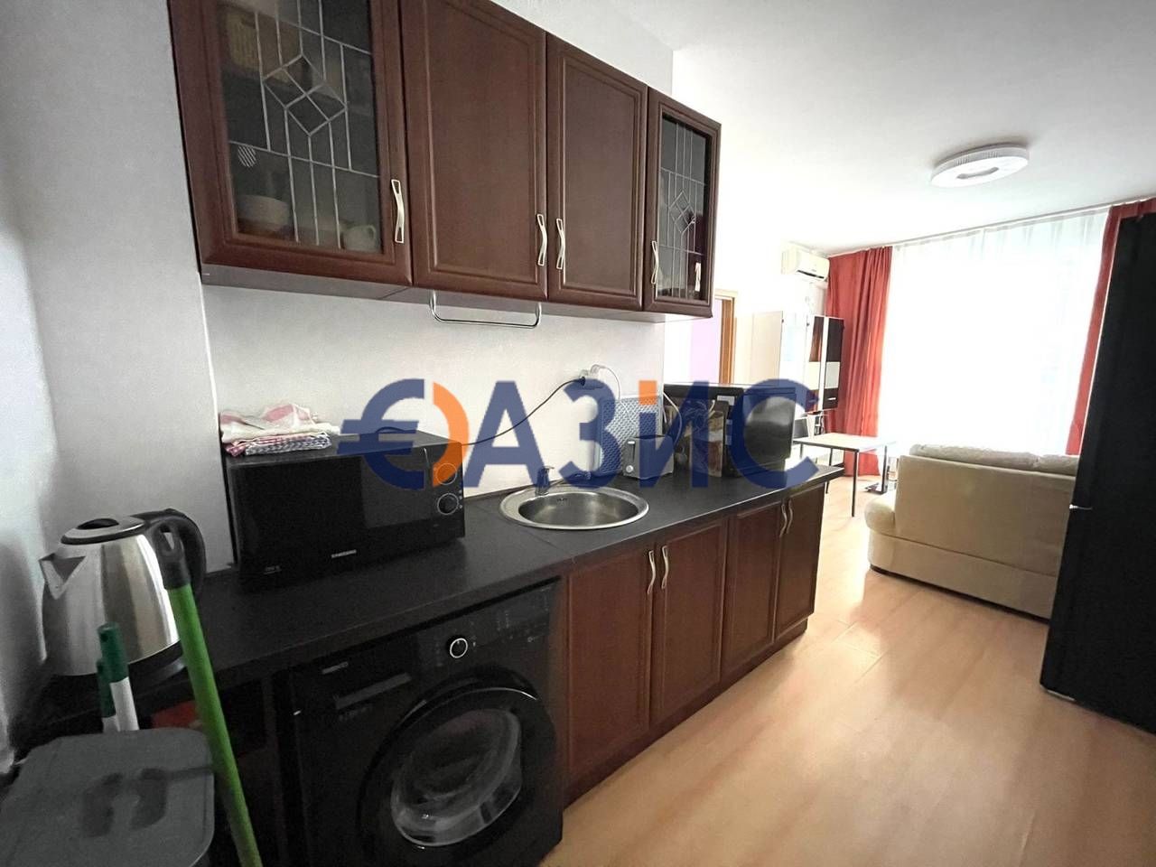 Продава се Тристаен апартамент в к.к. Слънчев бряг - 70 кв.м за 800 €/кв.м - Снимка #5