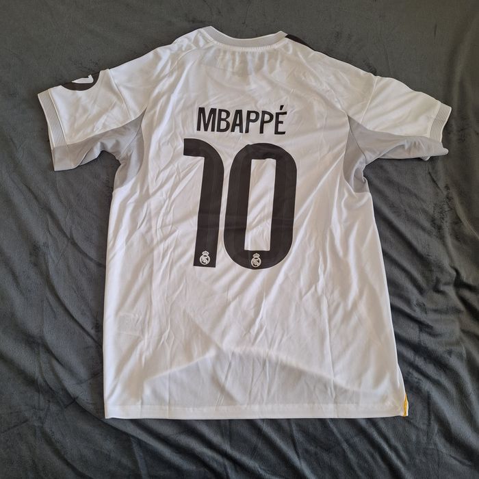 ADIDAS тениска на Real Madrid НОВА