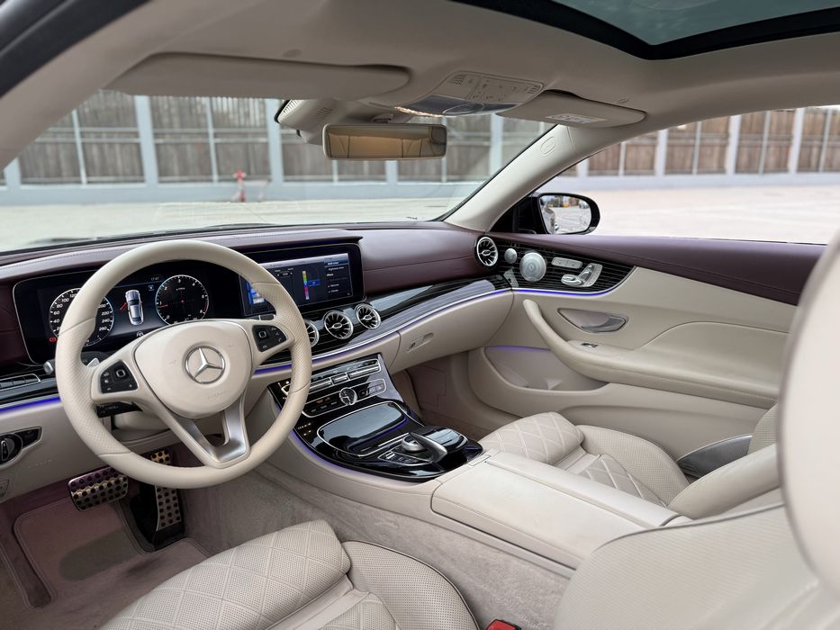 Mercedes Benz E class Coupe 4Matic *DESIGNO*PANORAMIC*BURMESTER 3D*