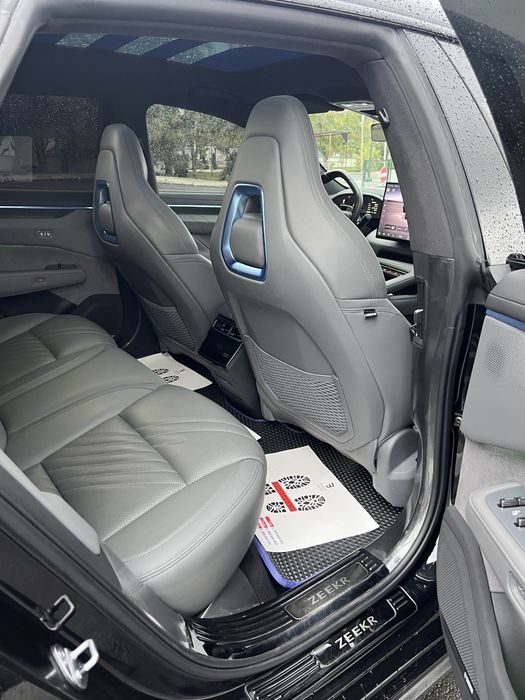 Zeekr 001 restaling 3.3 sekund