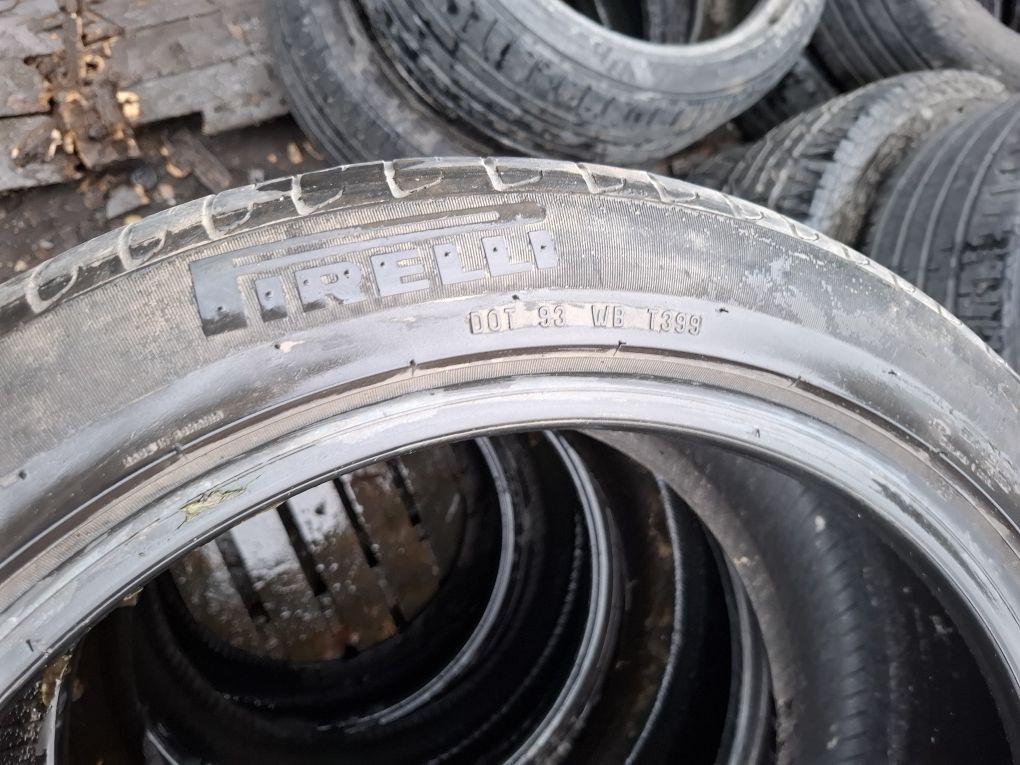 Vând set 4 anvelope 235 45 18 pireli bune de vara