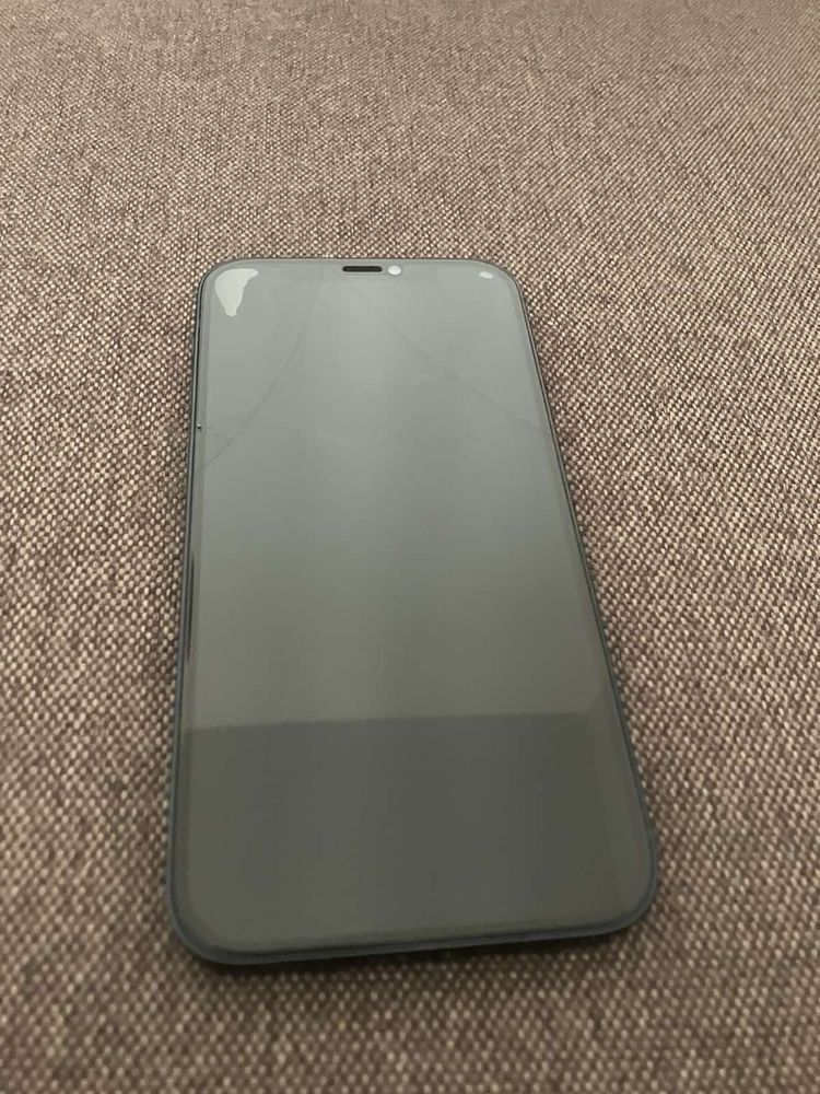 Продавам Iphone 12 128GB