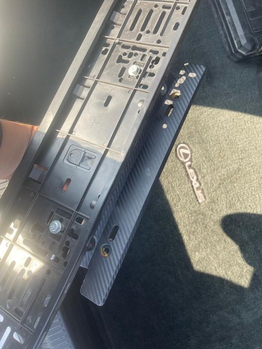 Кранштейн с подномерникам