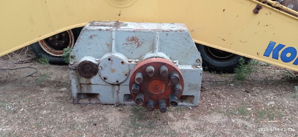 Редуктор Ц2У-400