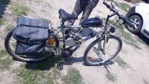 Vand bicicleta cu motor. Schimb cu drujba