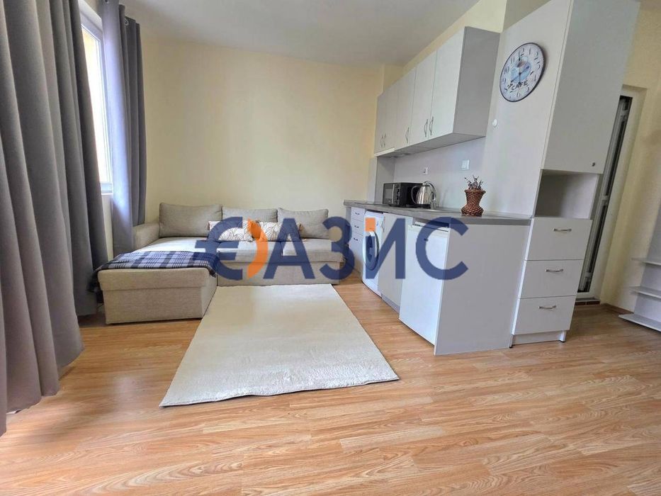 Продава се Едностаен апартамент в Несебър - 33 кв.м за 1513 €/кв.м - Снимка #8