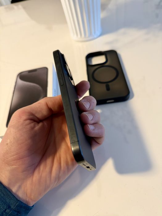 Iphone 15 PRO 512GB - Impecabil, exact ca si unul NOU