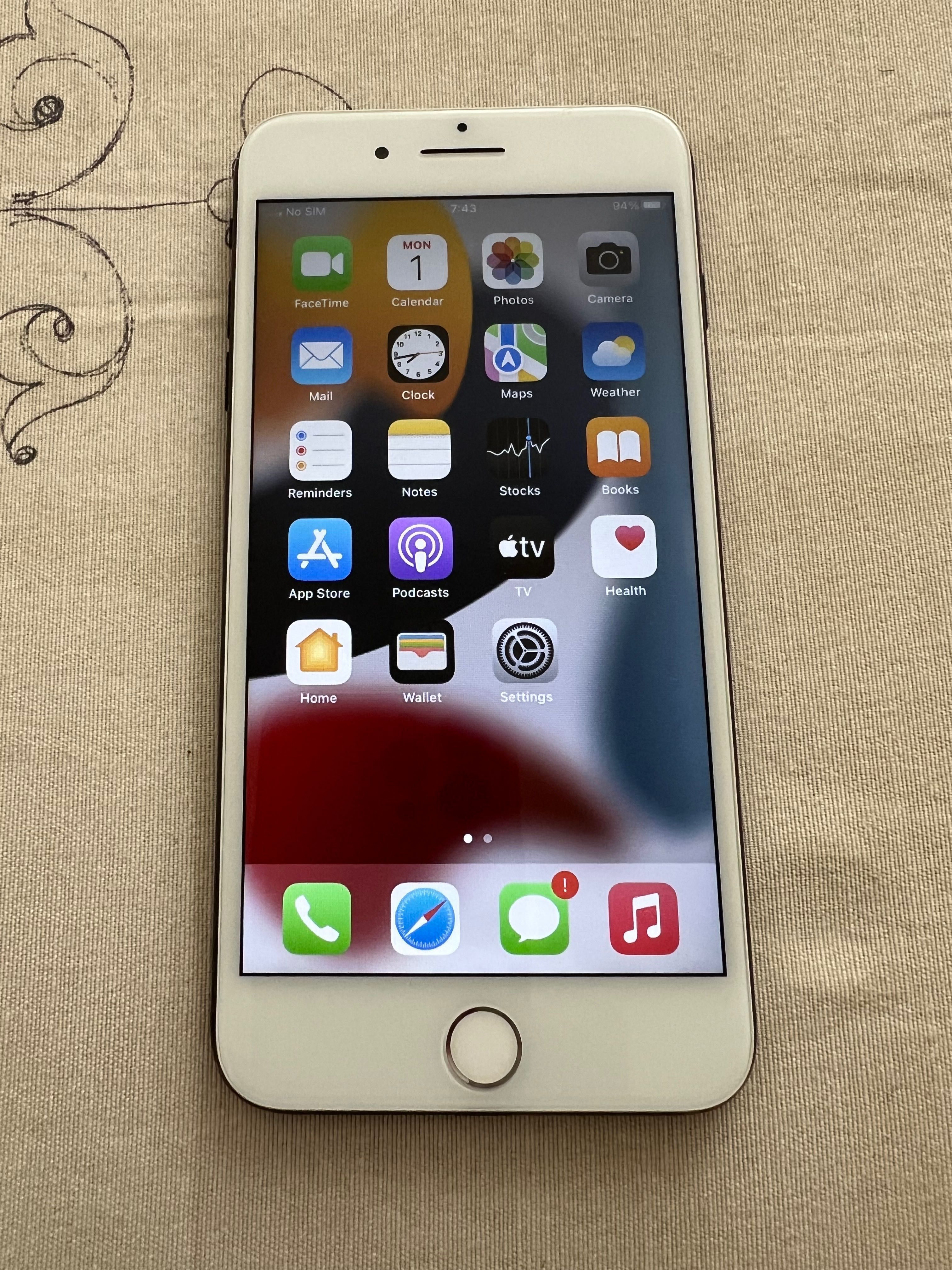 iPhone 7 Plus-128 GB,мод.А 1784,батерия 100%