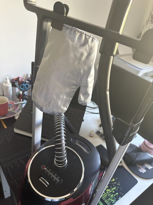 Aparat de calcat cu aburi