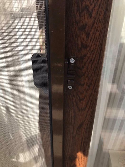 Plase de protectie impotriva insectelor