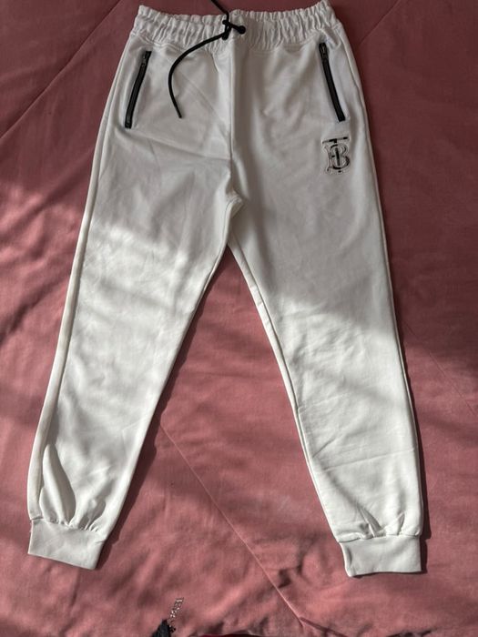 Дамски екип burberry нов