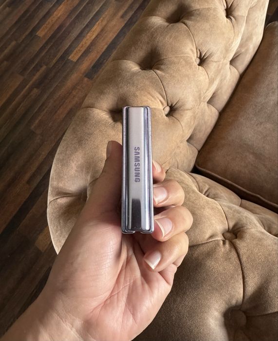 Samsung Flip 4 128GB