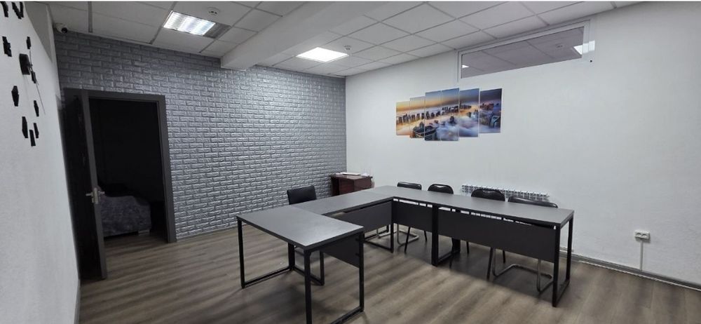 Тинчлик метро  Сдаётся офис 40м2  с мебелью доступ 24/7