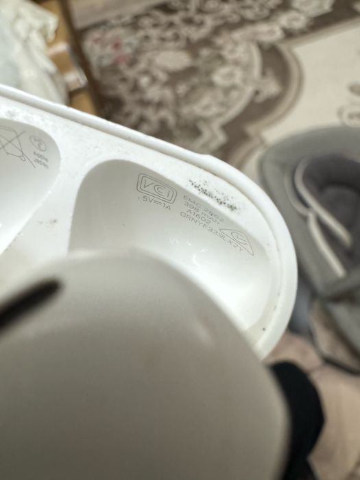 Эйрподс2 оригинал