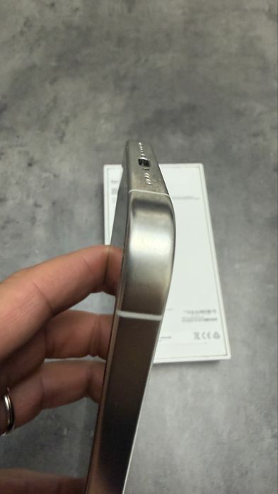 Iphone 15 pro max (16,17,)