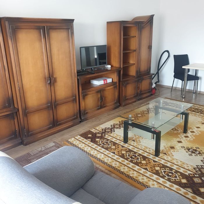 Apartament o cameră . 50 mp zona Balcescu