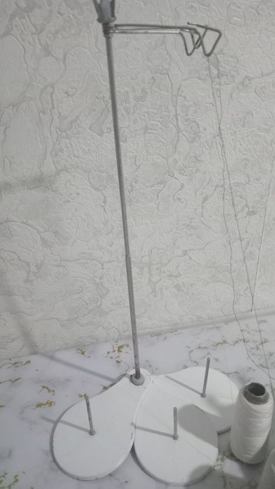 Продам оверлог состояние 3 нитка