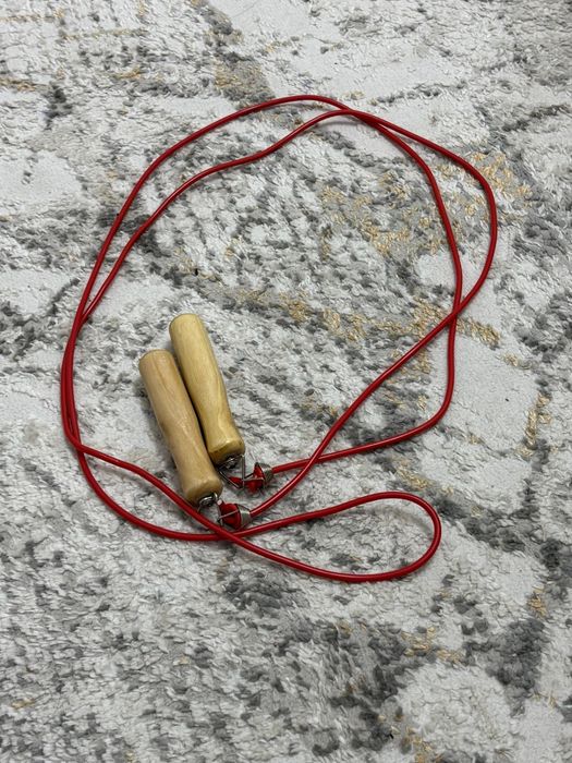 Качественная скакалка — Лёгкая, удобная, прочная