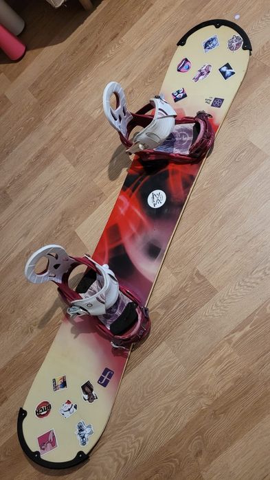 Placa snowboard FORUM 143 + legaturi NITRO + boots NITRO 38