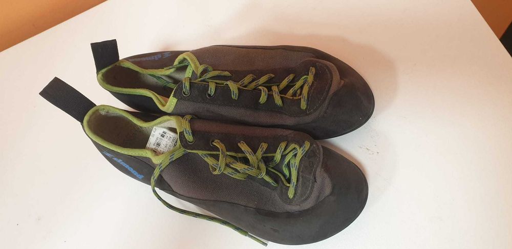 Papuci sport escaladă, cățărare și ham