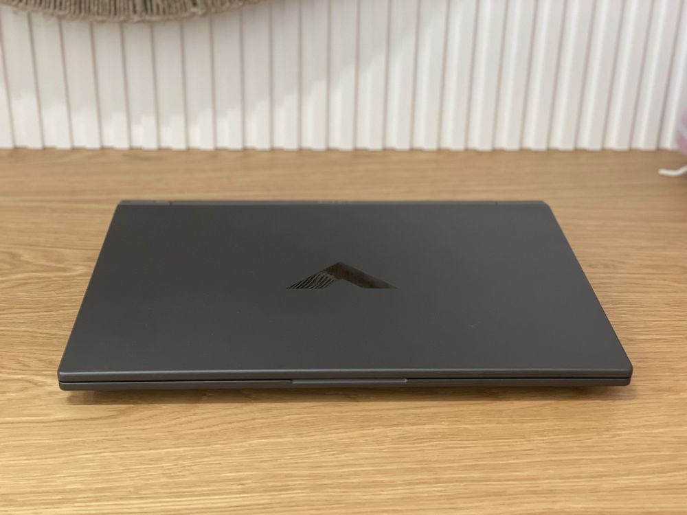 Продавам геймърски лаптоп HP Victus 15 със i5‑13500H, 4060 и 32gb ram