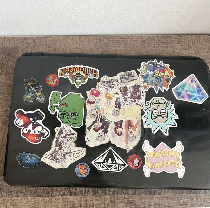 компьютер HP ,б/у ,хорошем состоянии.