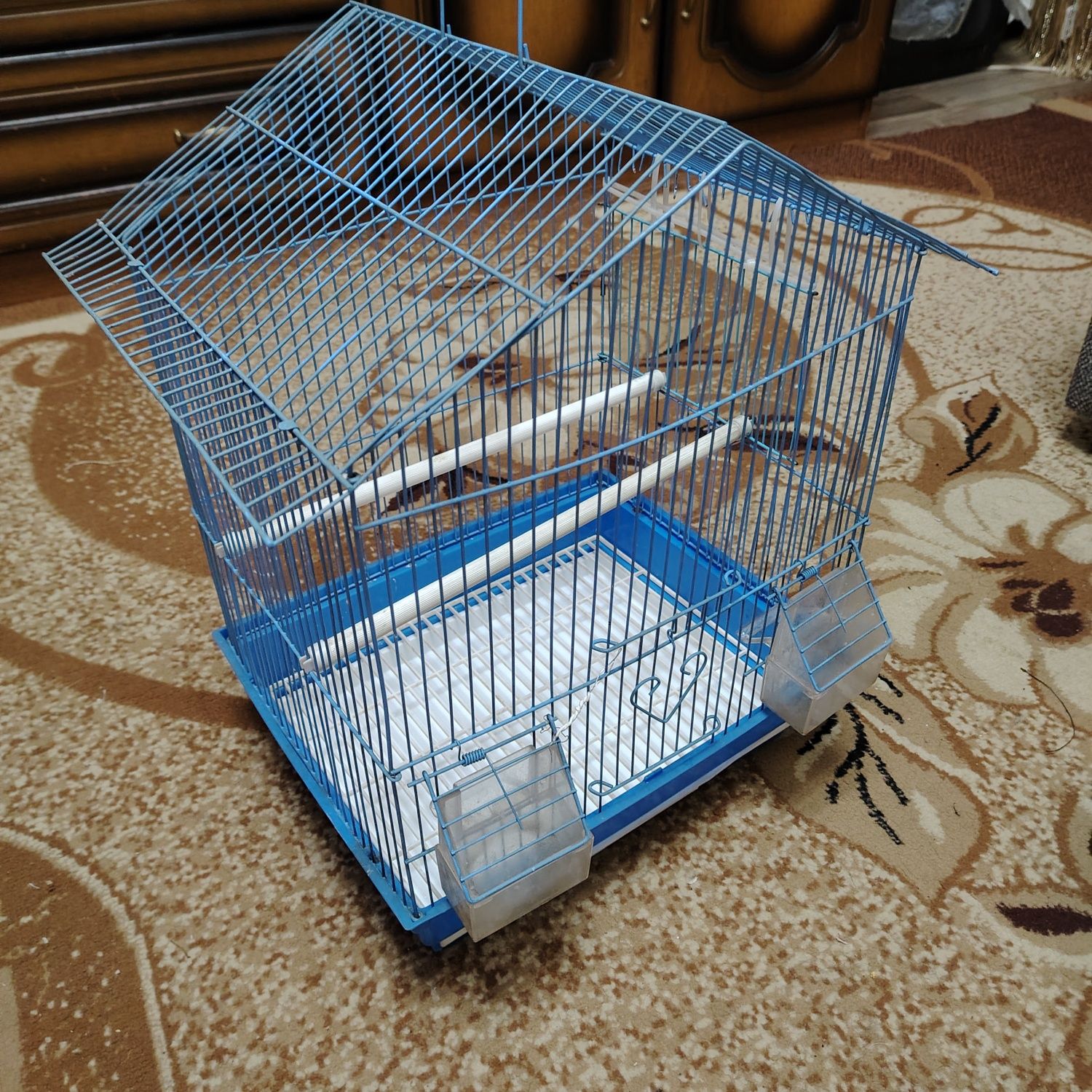 Продам клетку для попугая